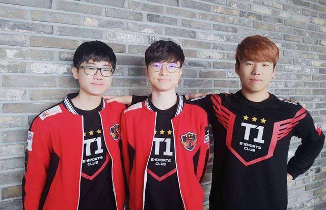 拼劲书写青 拼劲书写青